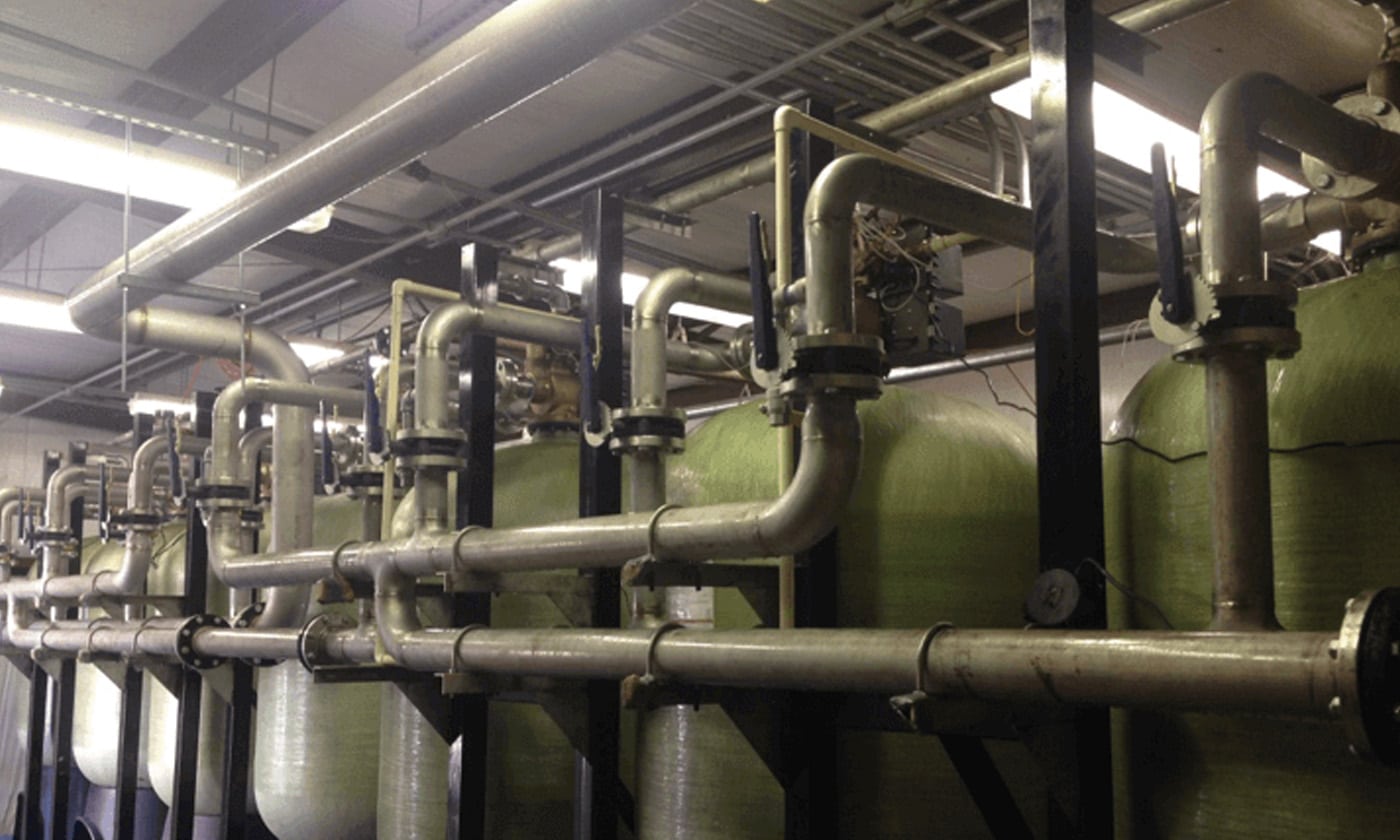 Industrial water softeners system. Commercial water softening with salt for industrial use.
